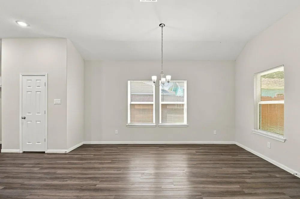 2150 Mosher Lane Houston, TX 77088