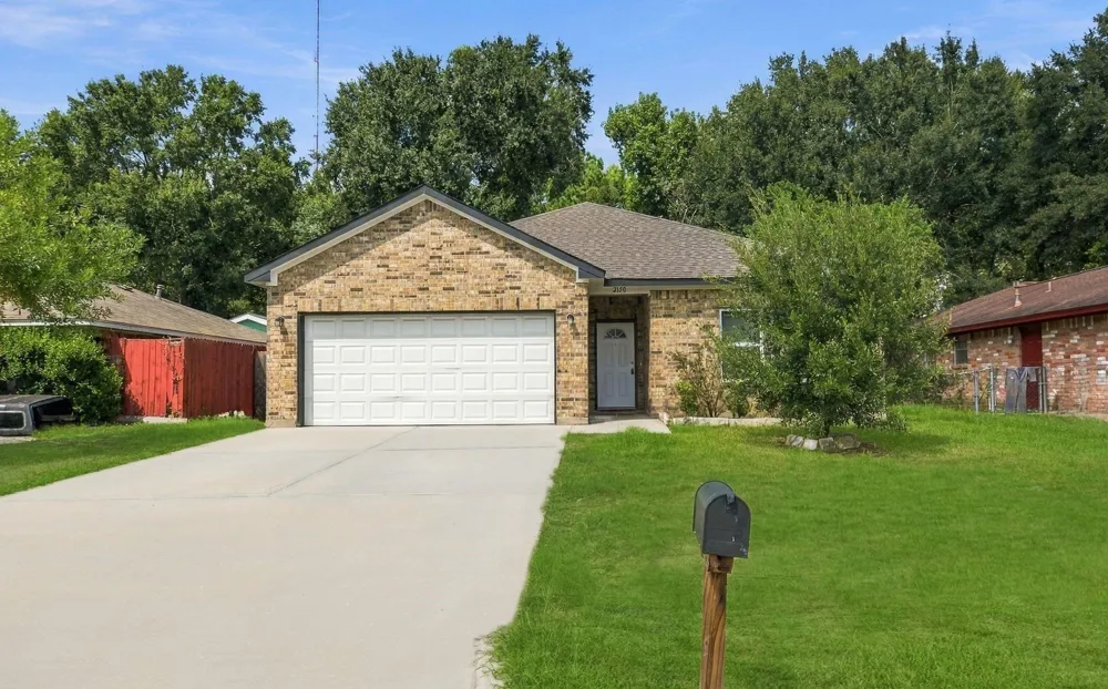 2150 Mosher Lane Houston, TX 77088