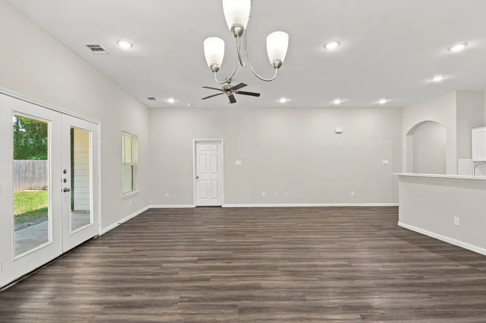 2150 Mosher Lane Houston, TX 77088