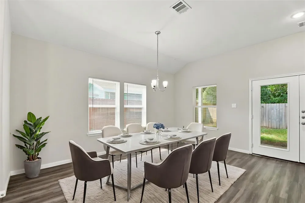 2150 Mosher Lane Houston, TX 77088