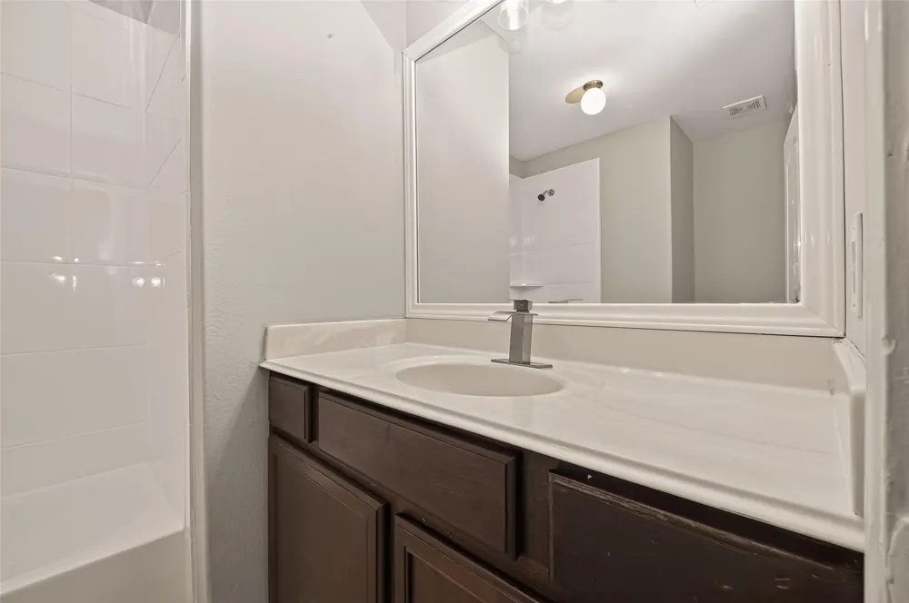 9407 Grand Spark Drive Rosharon, TX 77583