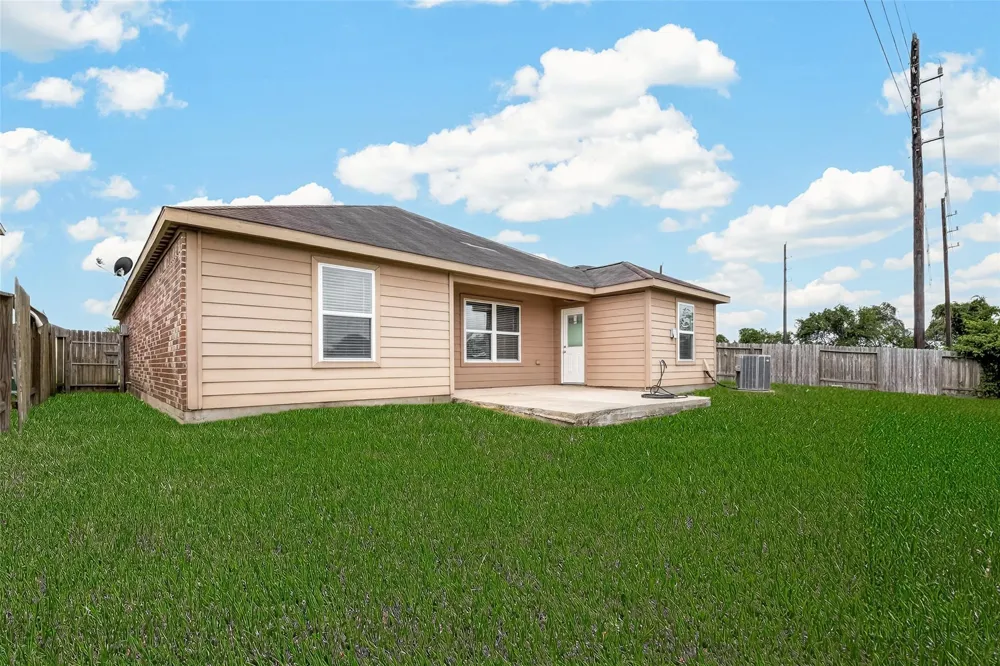 9407 Grand Spark Drive Rosharon, TX 77583