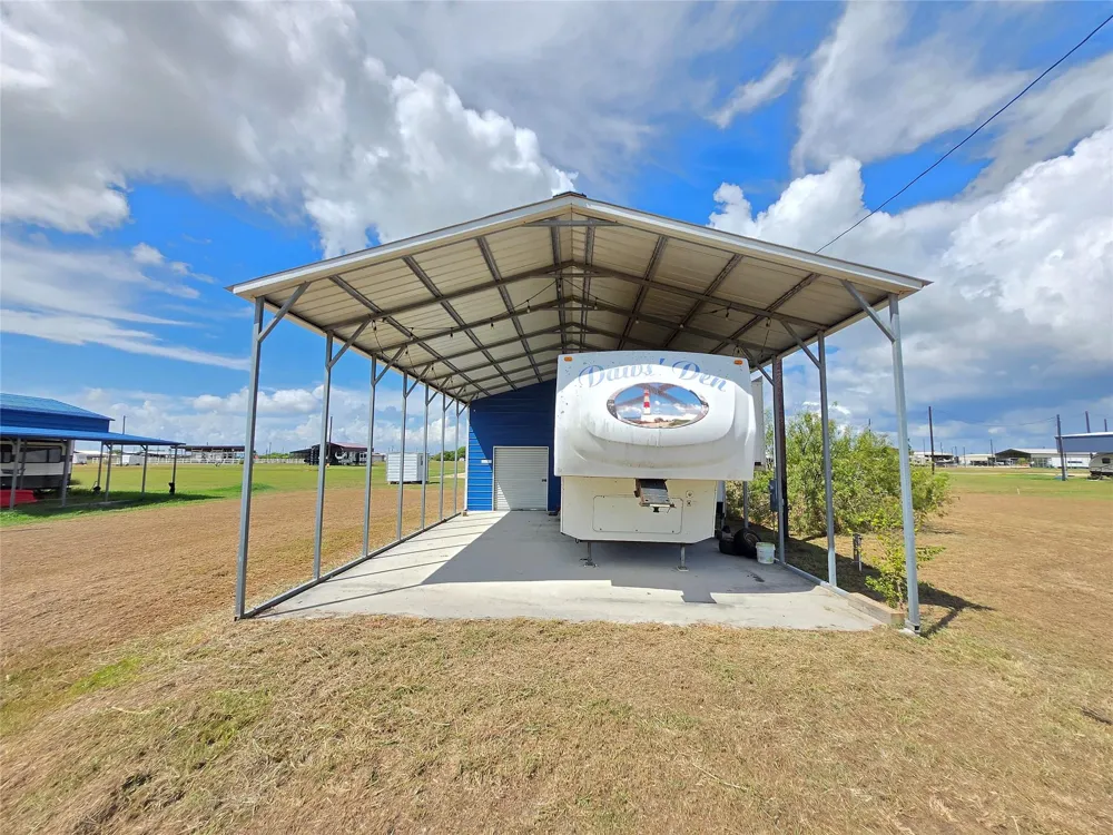 160 Squid Lane Palacios, TX 77465