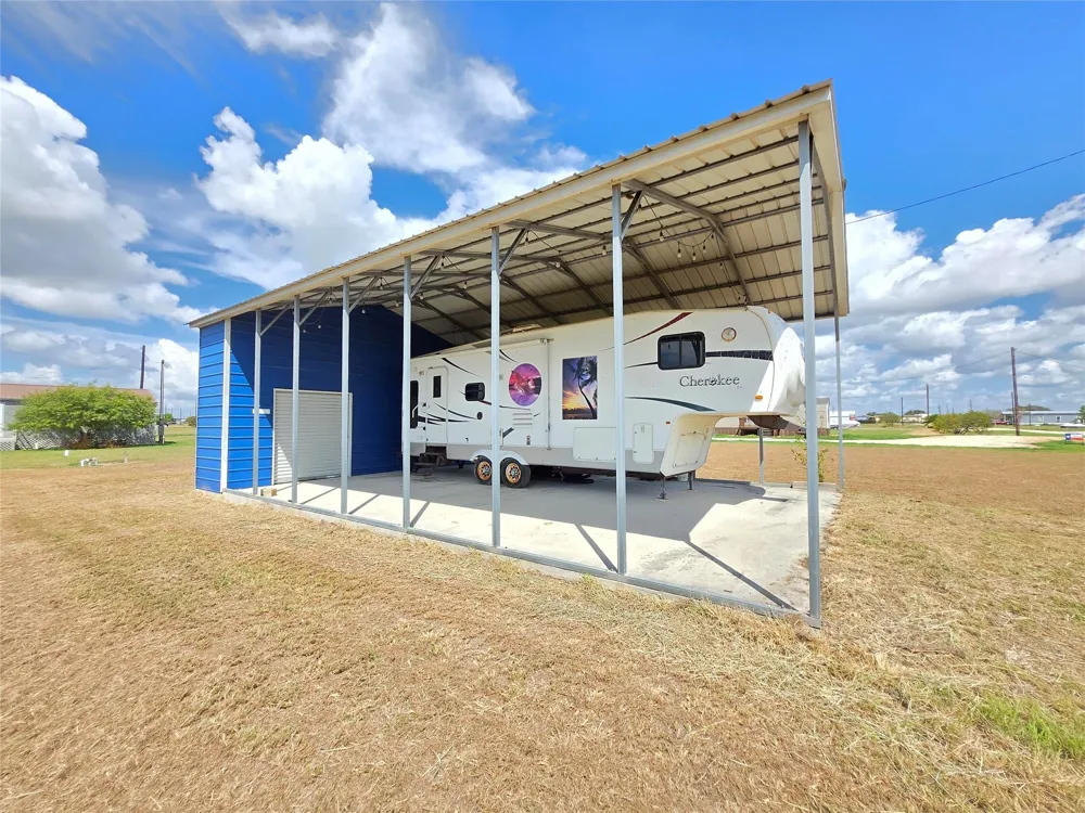 160 Squid Lane Palacios, TX 77465