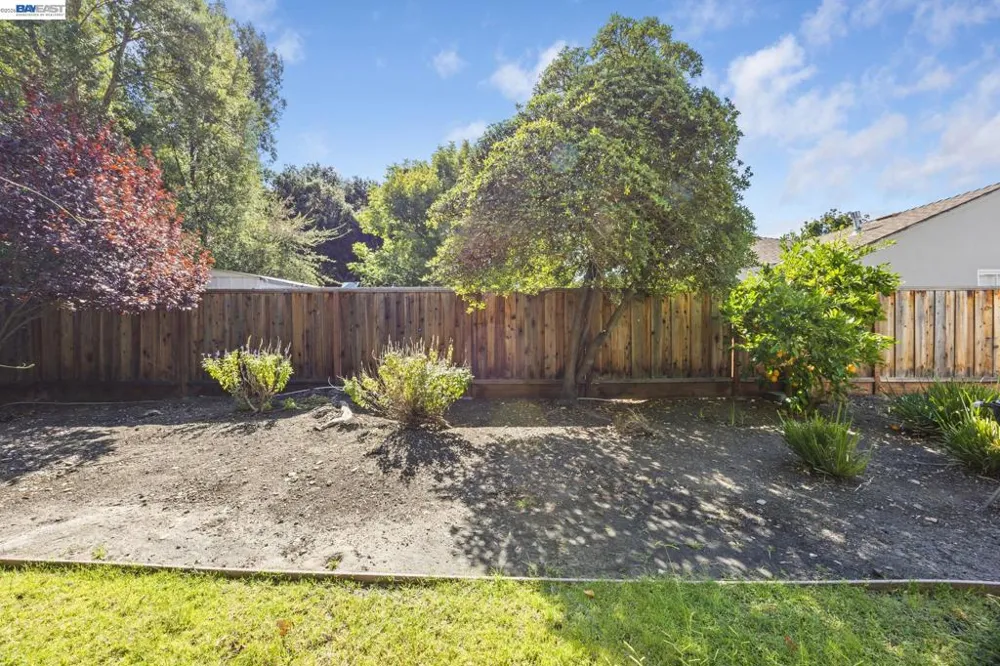 1942 6Th St Concord, CA 94519
