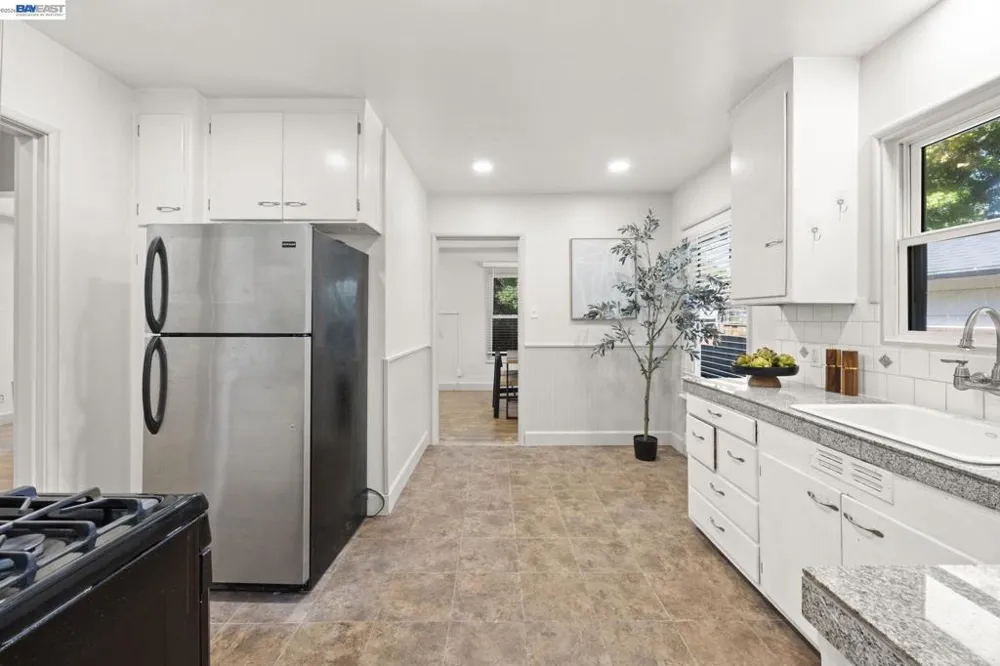 1942 6Th St Concord, CA 94519