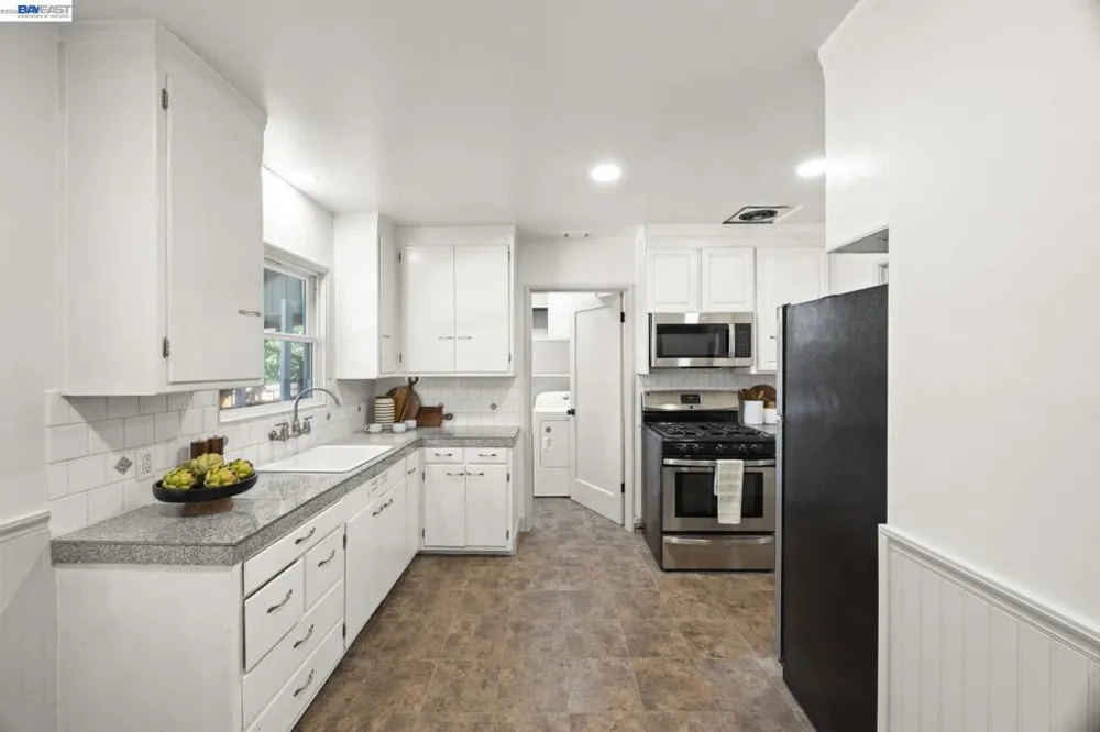 1942 6Th St Concord, CA 94519