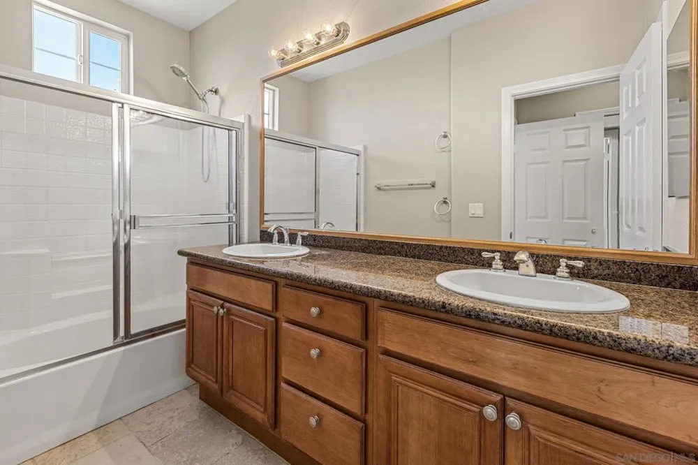 977 Pearleaf Ct San Marcos, CA 92078