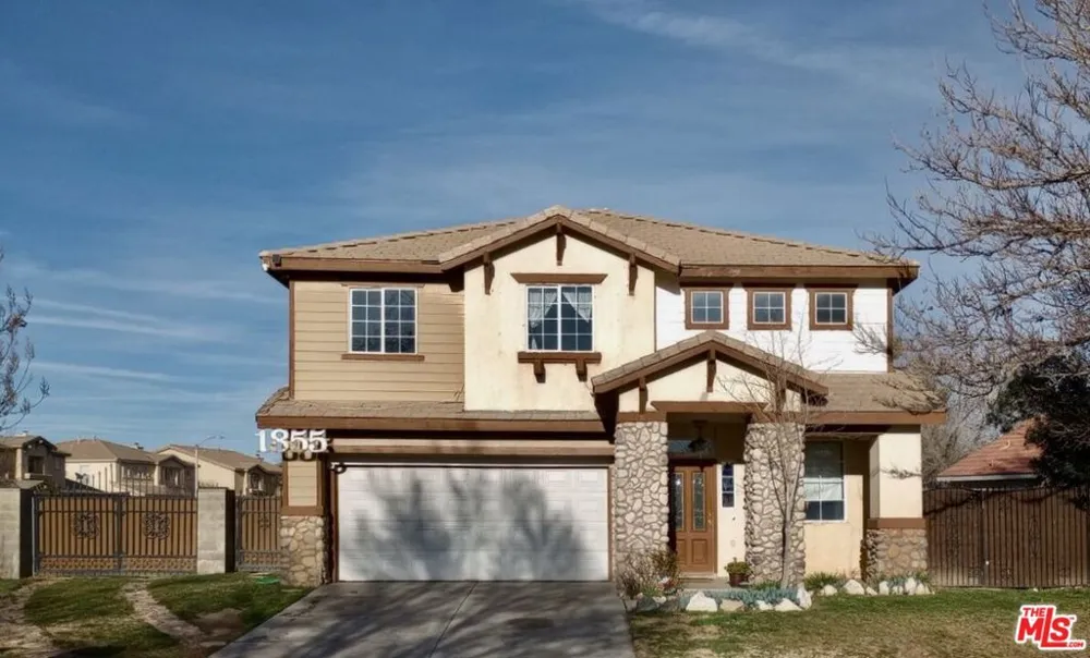 1855 Stratford Street Lancaster, CA 93534