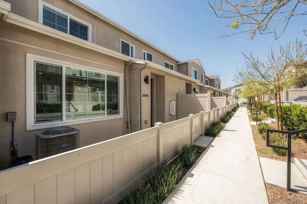 35169 Rangpur Ln Fallbrook, CA 92028