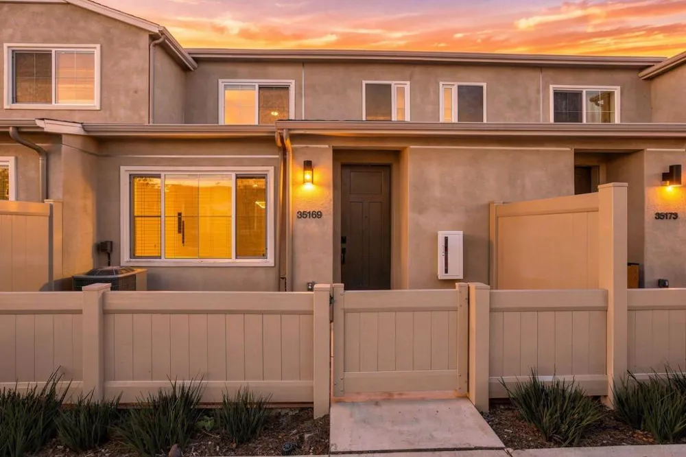 35169 Rangpur Ln Fallbrook, CA 92028