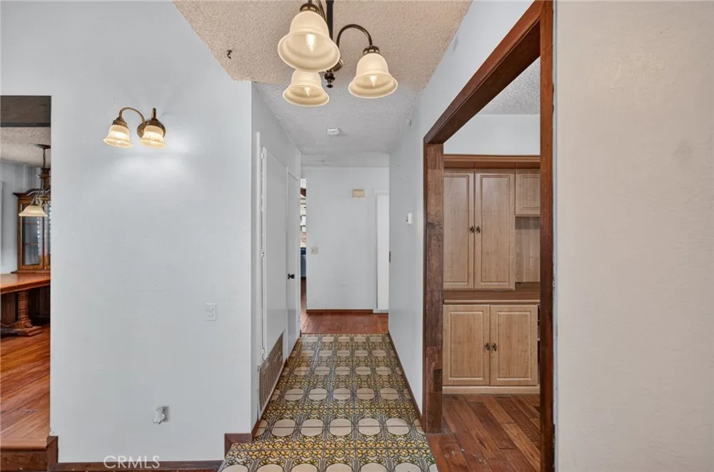 1245 Prado Redlands, CA 92374