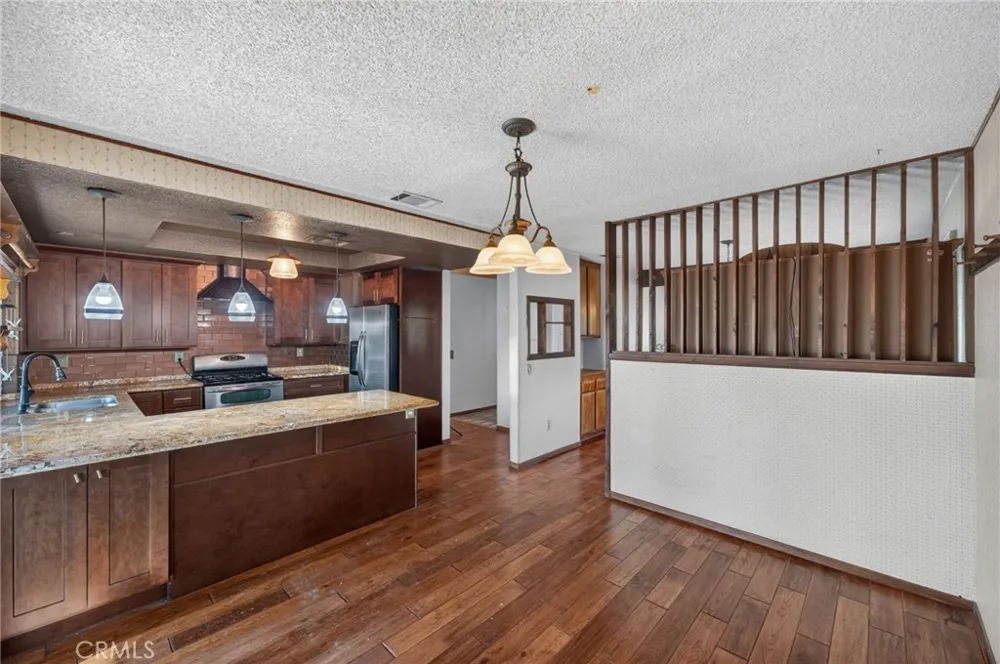 1245 Prado Redlands, CA 92374
