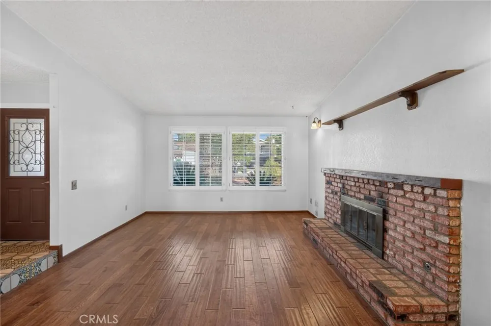 1245 Prado Redlands, CA 92374