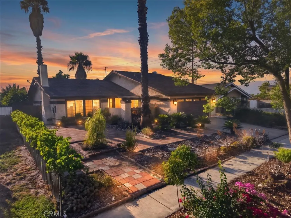 1245 Prado Redlands, CA 92374