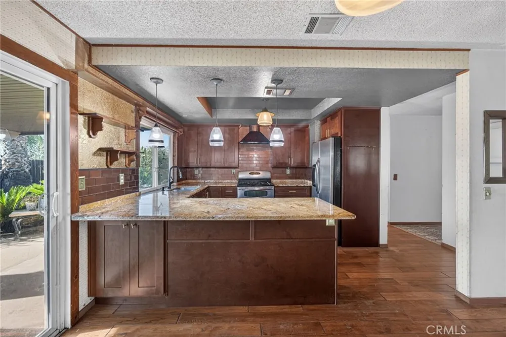 1245 Prado Redlands, CA 92374