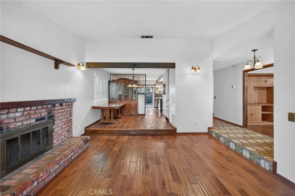1245 Prado Redlands, CA 92374