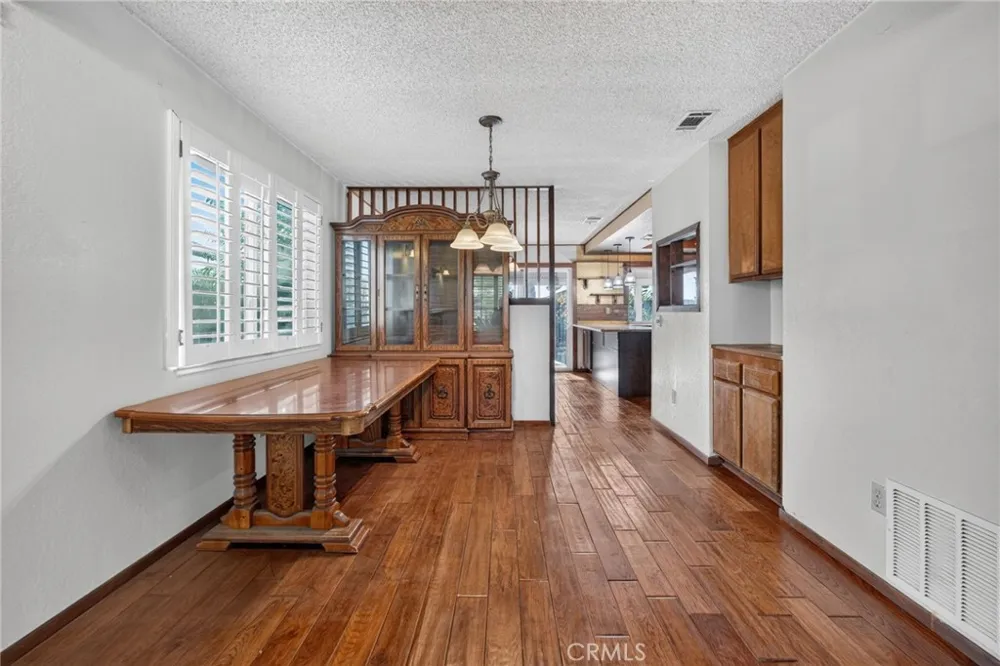 1245 Prado Redlands, CA 92374