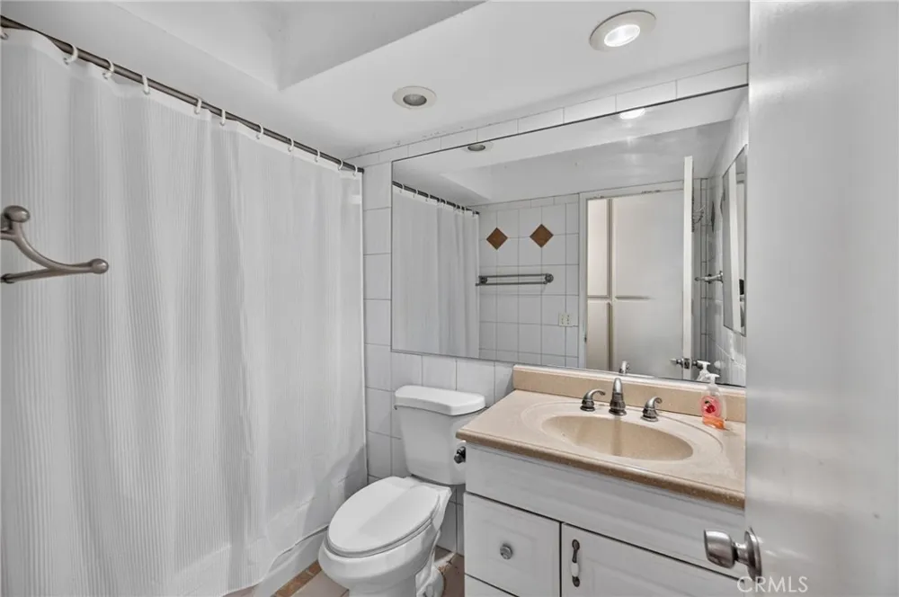 1245 Prado Redlands, CA 92374
