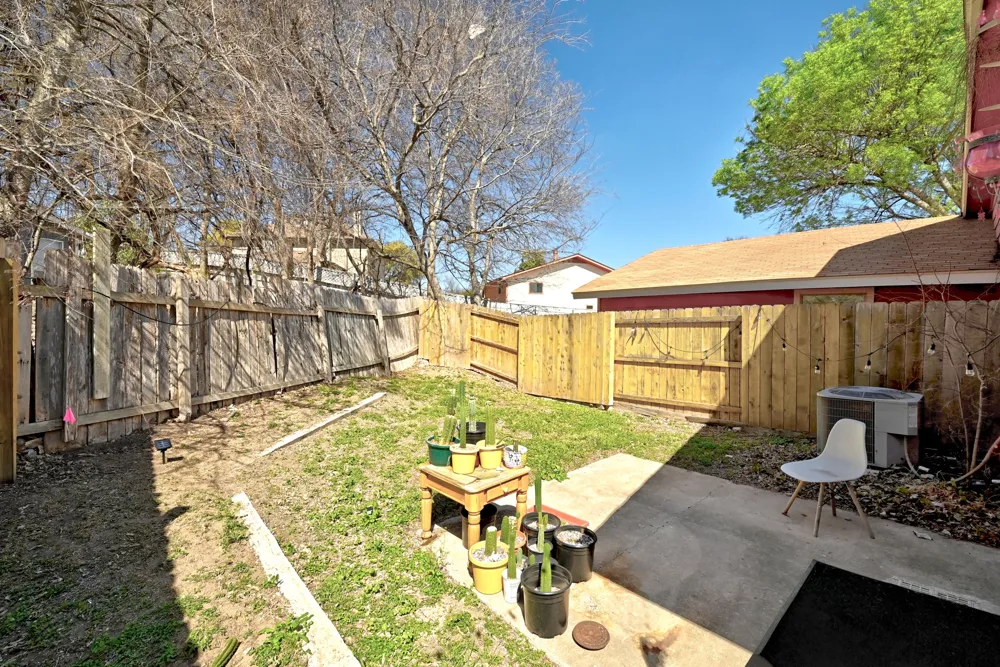 1904 Valley Hill Circle Austin, TX 78741