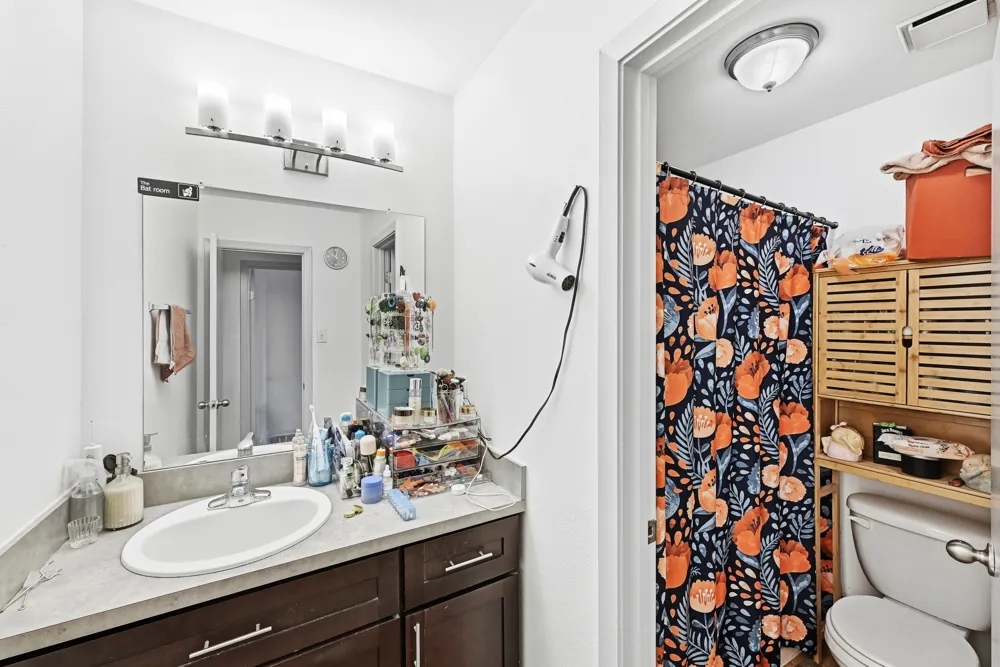 1904 Valley Hill Circle Austin, TX 78741