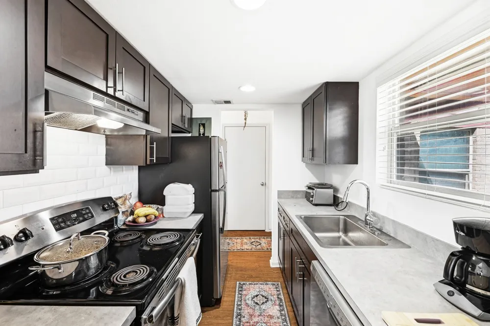 1904 Valley Hill Circle Austin, TX 78741