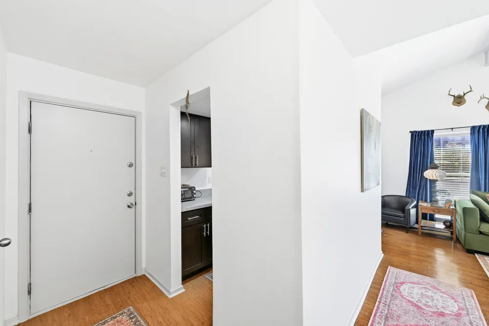1904 Valley Hill Circle Austin, TX 78741