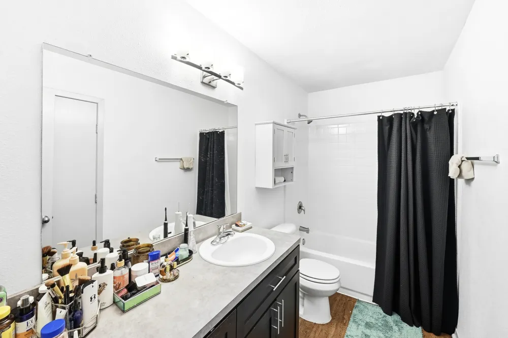 1904 Valley Hill Circle Austin, TX 78741