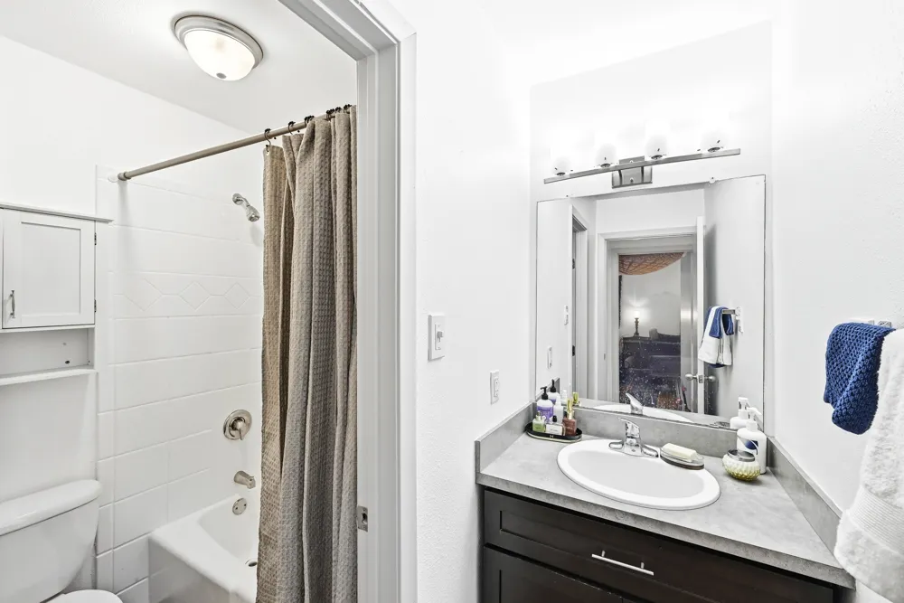1904 Valley Hill Circle Austin, TX 78741