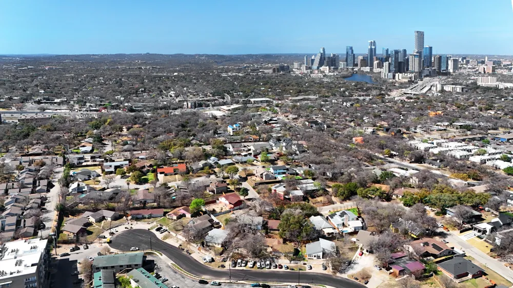 1904 Valley Hill Circle Austin, TX 78741