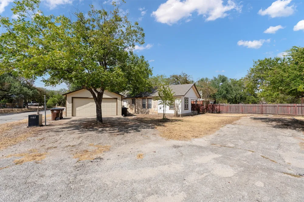 1102 Carlin Cove Round Rock, TX 78681