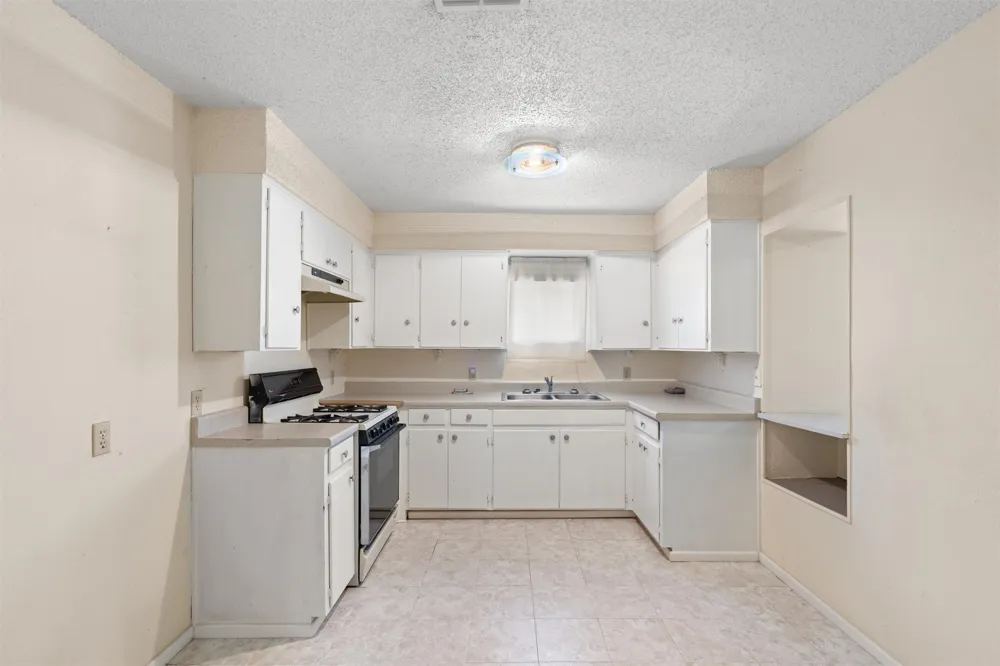 1102 Carlin Cove Round Rock, TX 78681