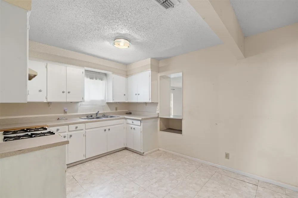 1102 Carlin Cove Round Rock, TX 78681