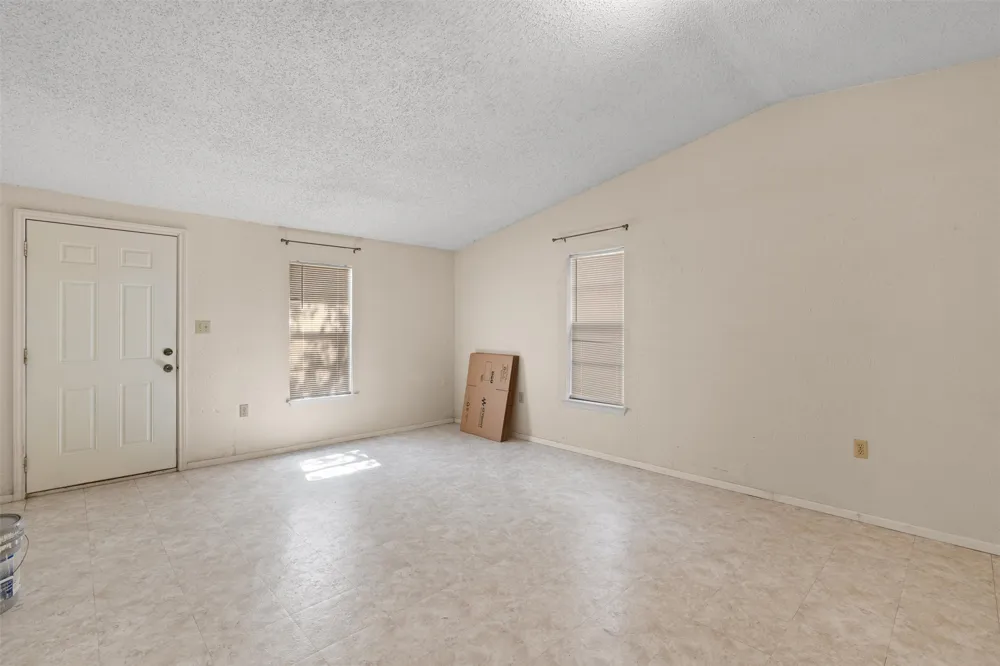 1102 Carlin Cove Round Rock, TX 78681