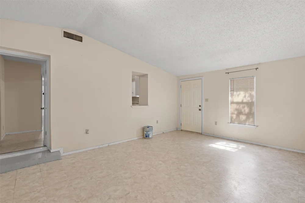 1102 Carlin Cove Round Rock, TX 78681