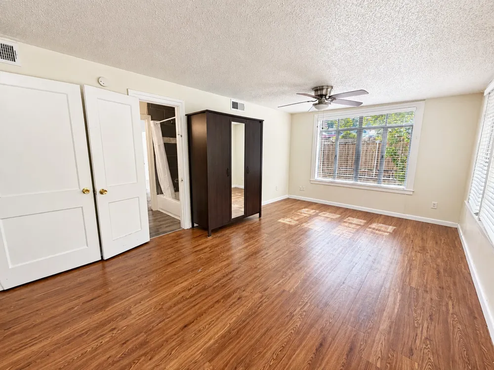 819 E 31st Street Austin, TX 78705
