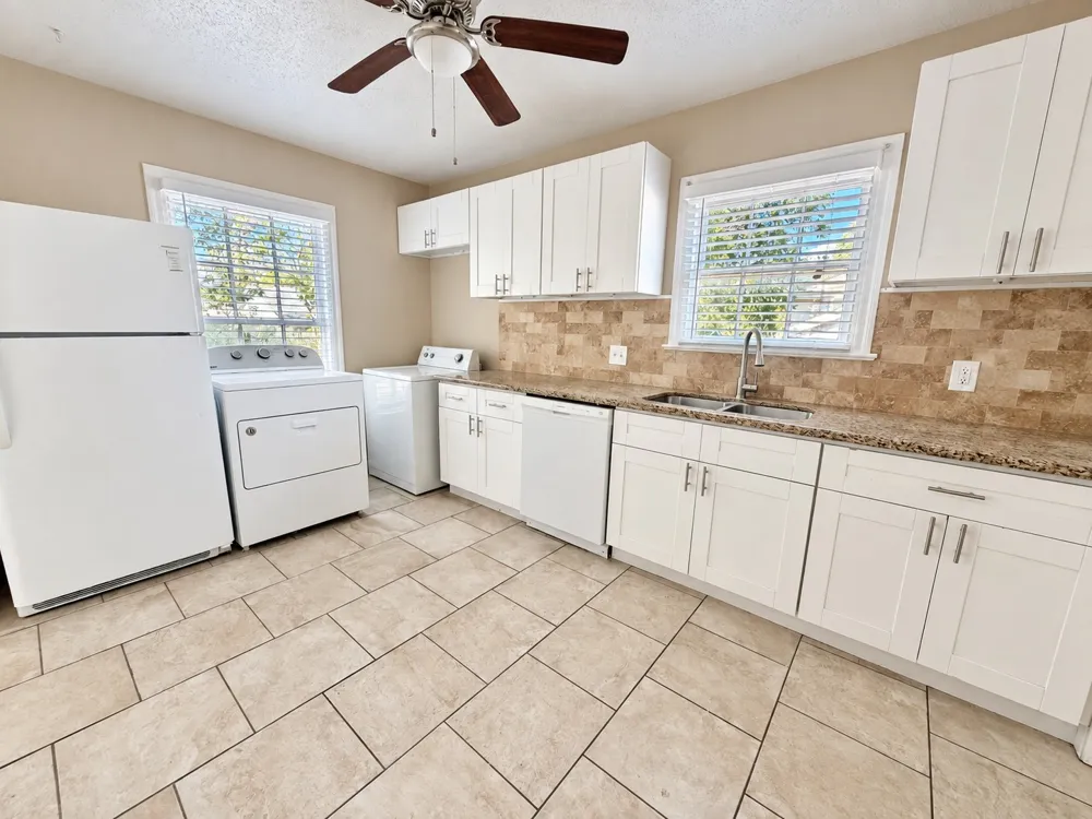 819 E 31st Street Austin, TX 78705