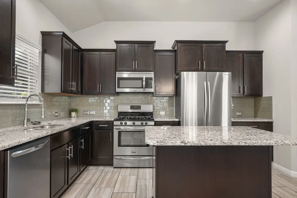 2302 Alayna Cove Austin, TX 78754