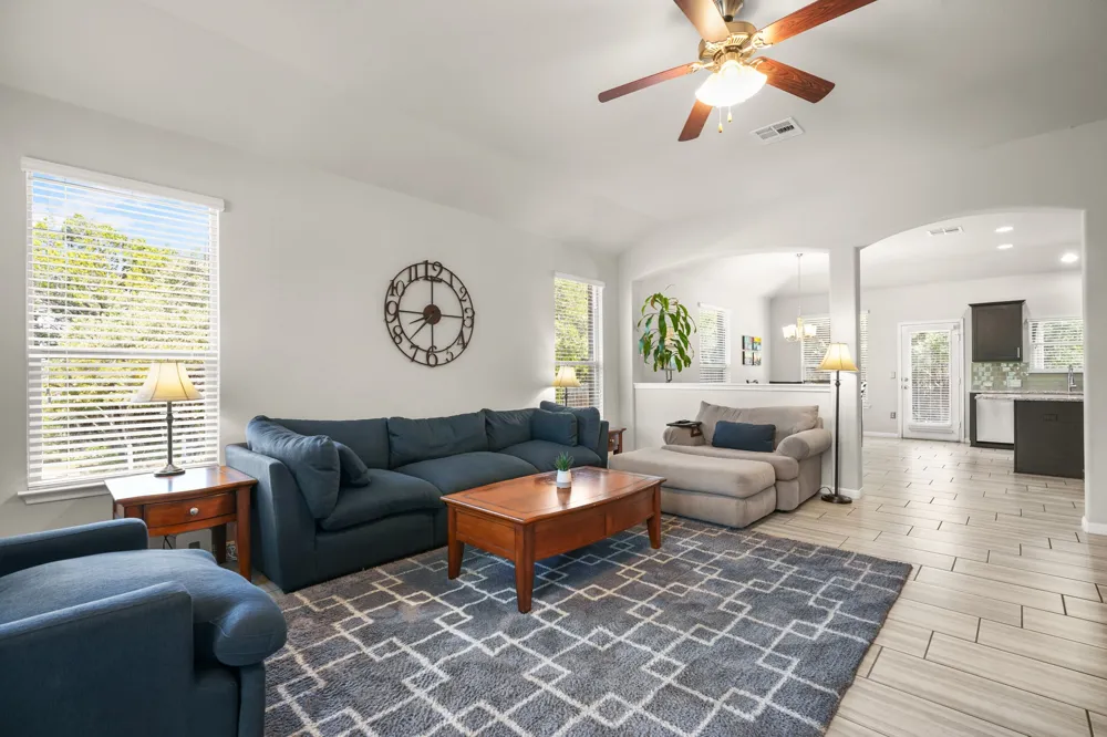 2302 Alayna Cove Austin, TX 78754