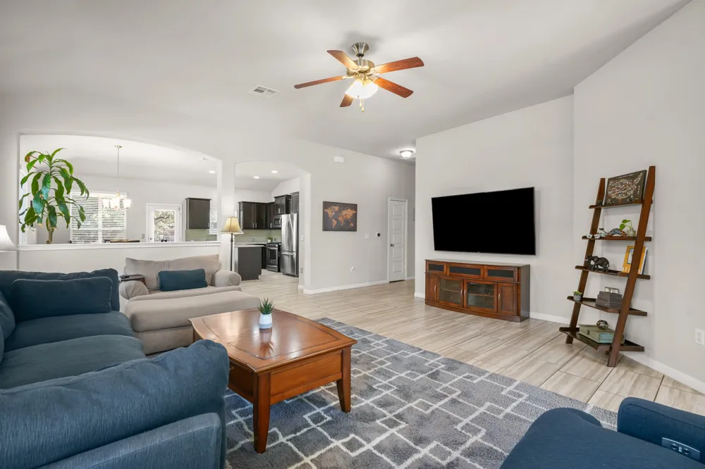 2302 Alayna Cove Austin, TX 78754