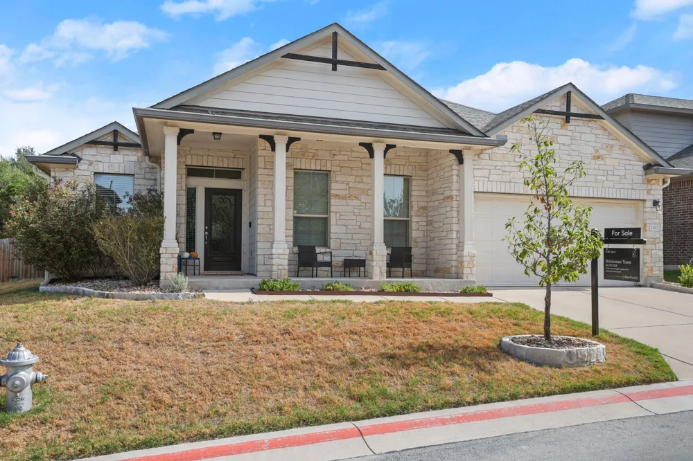 2302 Alayna Cove Austin, TX 78754