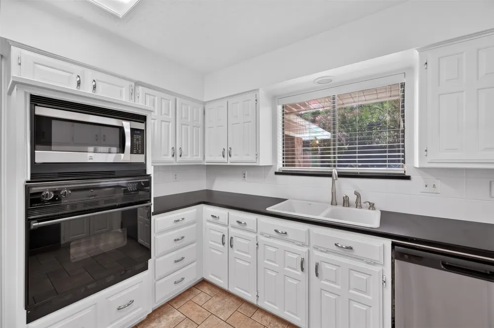 6501 Oakview Drive Flower Mound, TX 75022