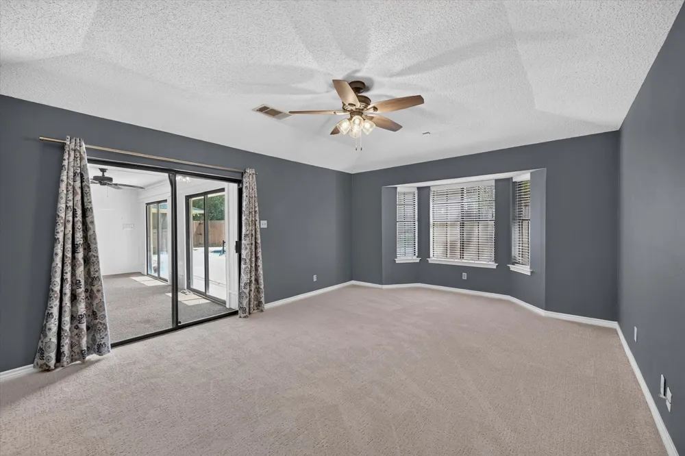 6501 Oakview Drive Flower Mound, TX 75022