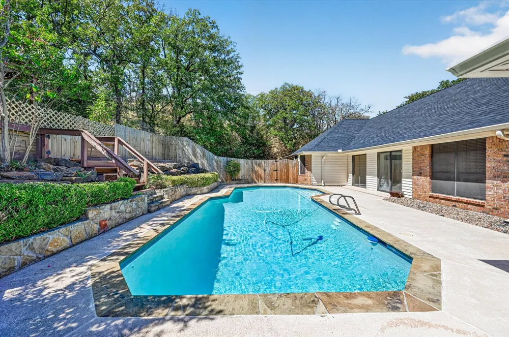 6501 Oakview Drive Flower Mound, TX 75022