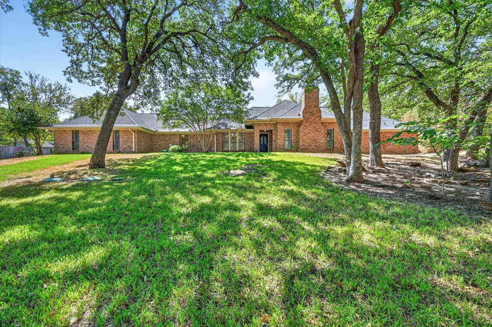 6501 Oakview Drive Flower Mound, TX 75022