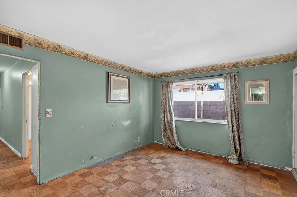 2006 Nutwood Avenue Fullerton, CA 92831