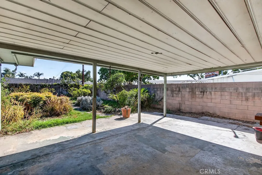 2006 Nutwood Avenue Fullerton, CA 92831