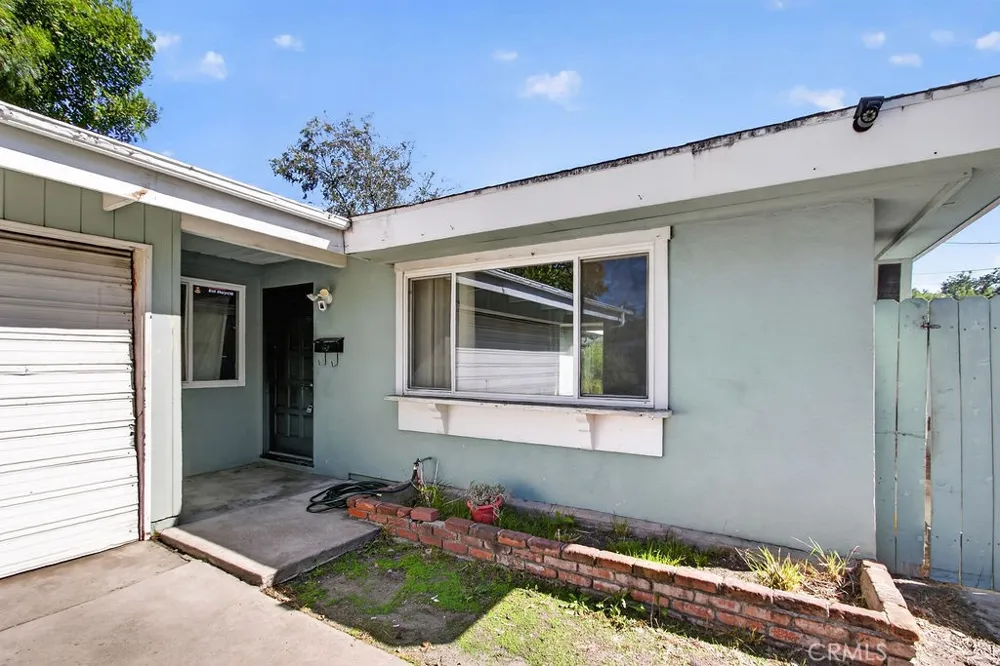 2006 Nutwood Avenue Fullerton, CA 92831
