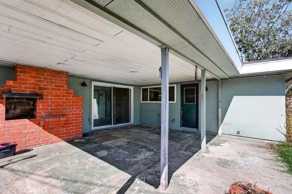2006 Nutwood Avenue Fullerton, CA 92831