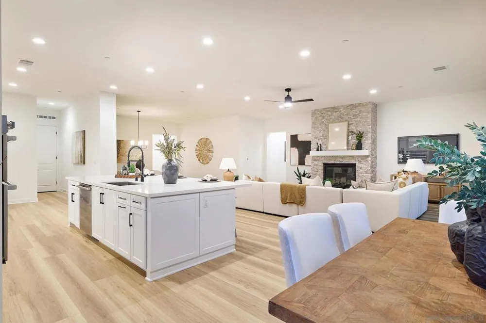 1748 Ishihara Rd Vista, CA 92084